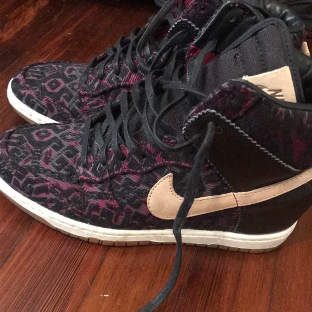 Nike Dunk Sky Hi Wedge Size 7.5